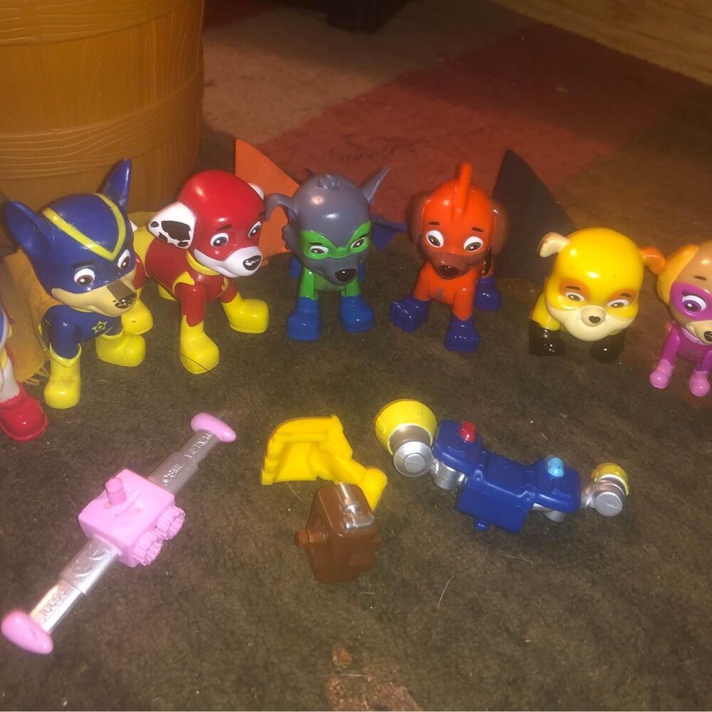 super paw patrol figures